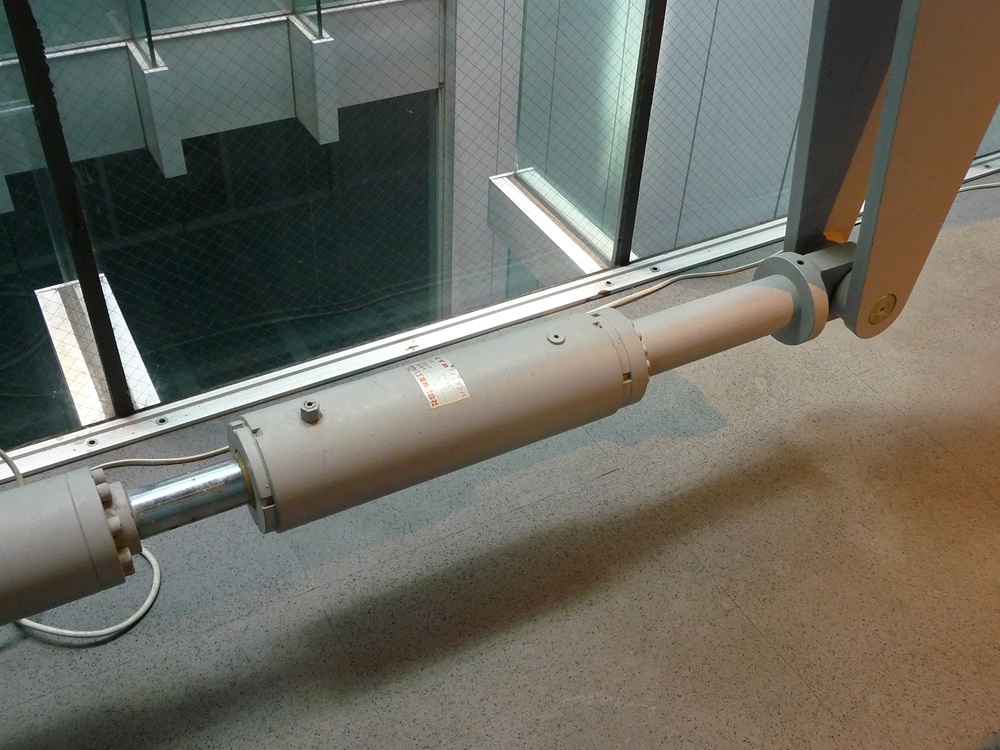 A picture containing floor, indoorDescription automatically generated